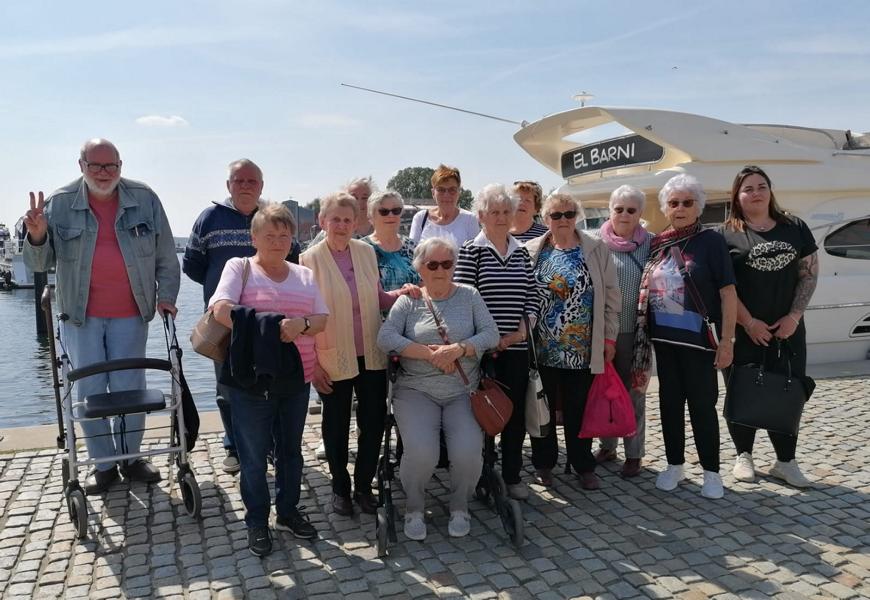 Gruppenfoto des Testteams im Stadthafen (Foto Susanne Budde